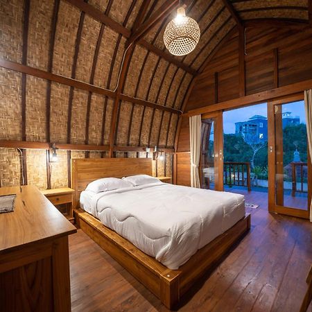 Lumbung Sari Hotel Uluwatu  Exterior photo