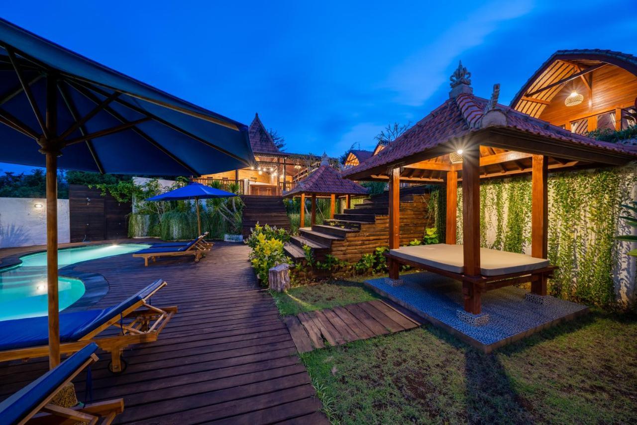 Lumbung Sari Hotel Uluwatu  Exterior photo