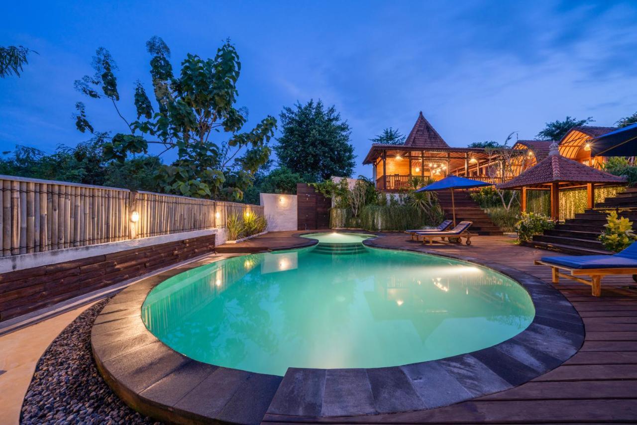 Lumbung Sari Hotel Uluwatu  Exterior photo